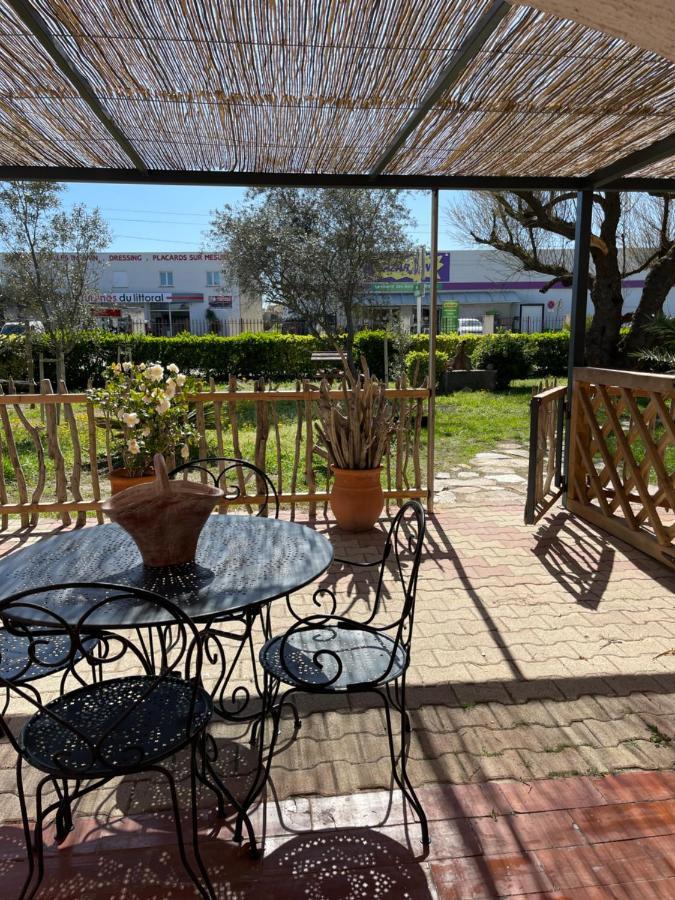 Les Flo Location Lejlighed Aigues-Mortes Eksteriør billede